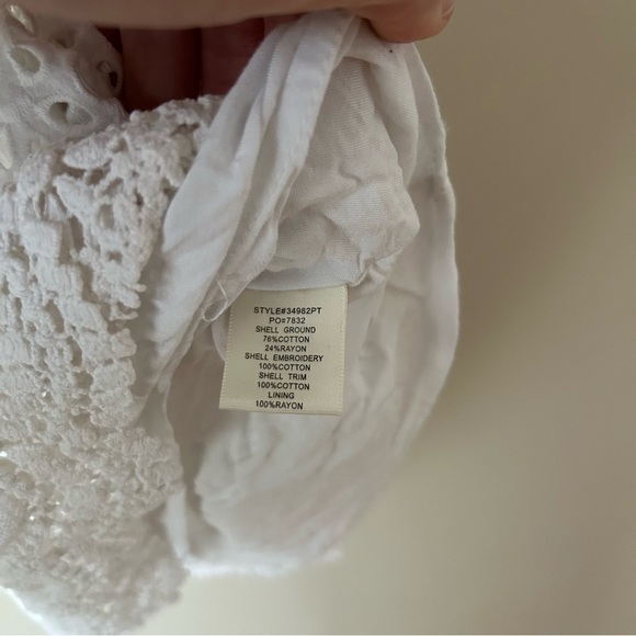 Skies Are Blue White Peplum Lace Embroidered Tank Top Women’s Size Medium - Picture 3 of 5